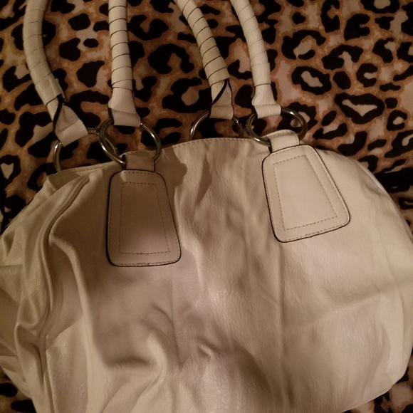 Guess Purse - Picture 2 of 3
